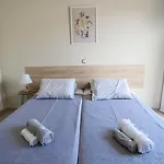 Rhodes Town Garden Apartment